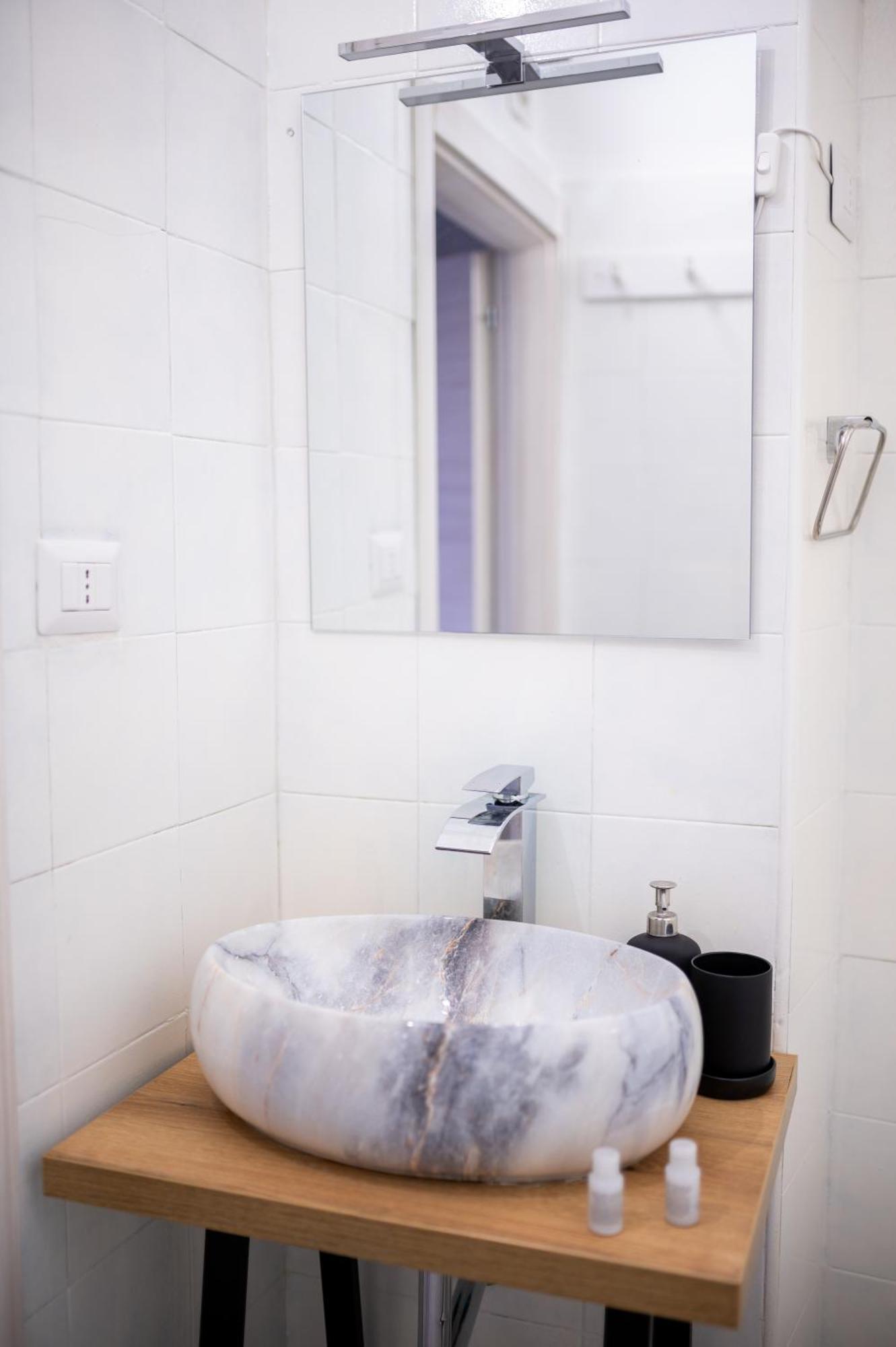 Stay Soft Apartment - Centro Storico Napoli Eksteriør billede