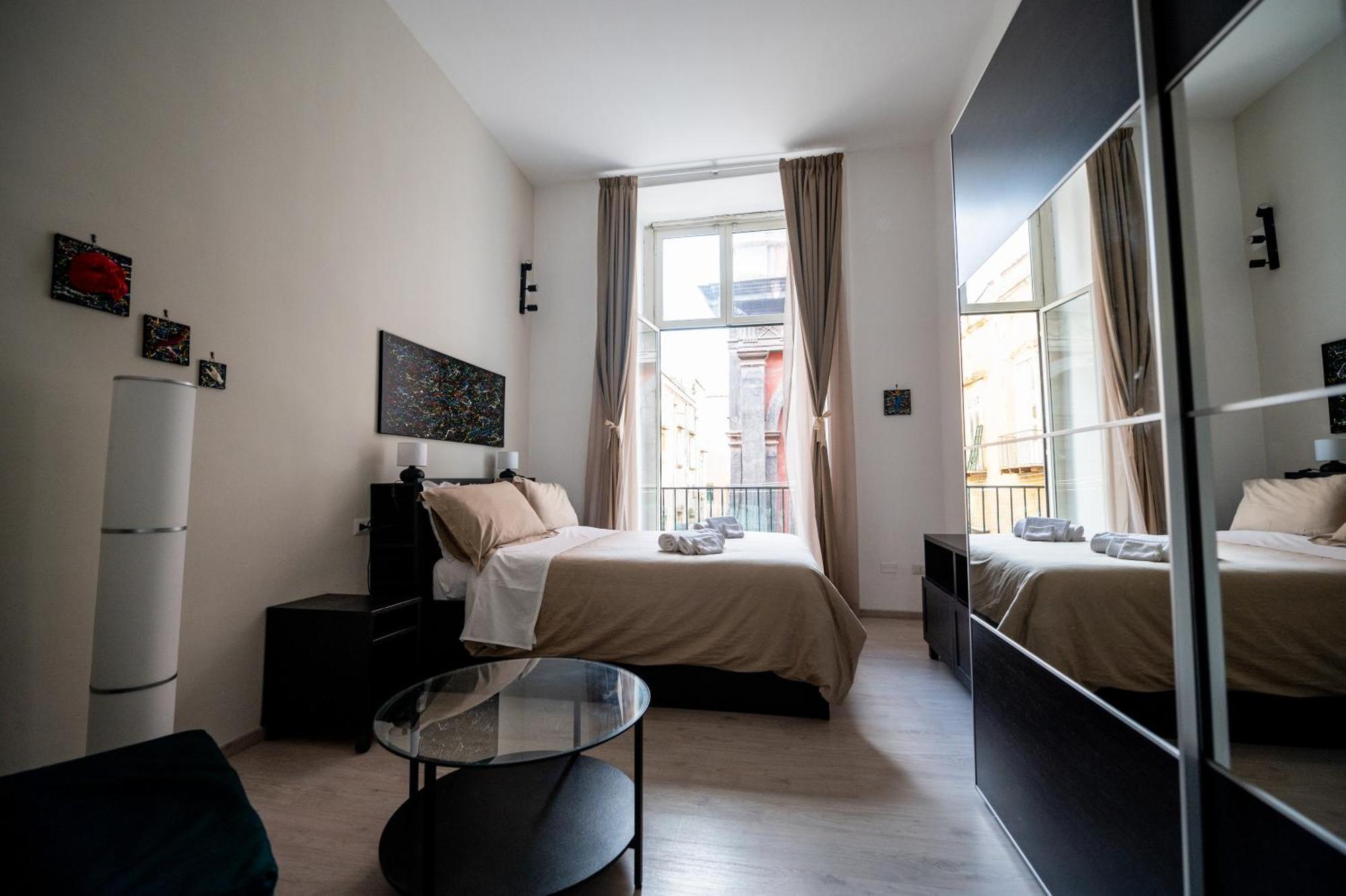 Stay Soft Apartment - Centro Storico Napoli Eksteriør billede