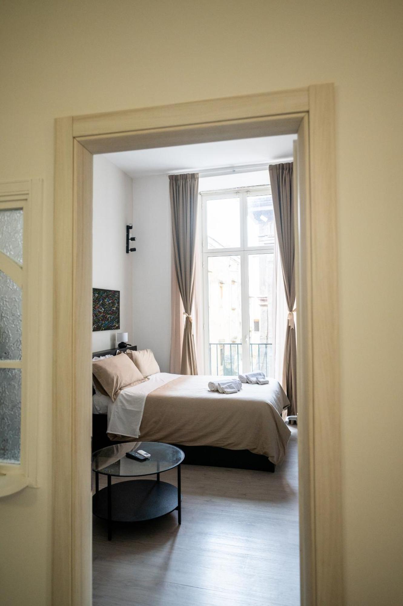 Stay Soft Apartment - Centro Storico Napoli Eksteriør billede